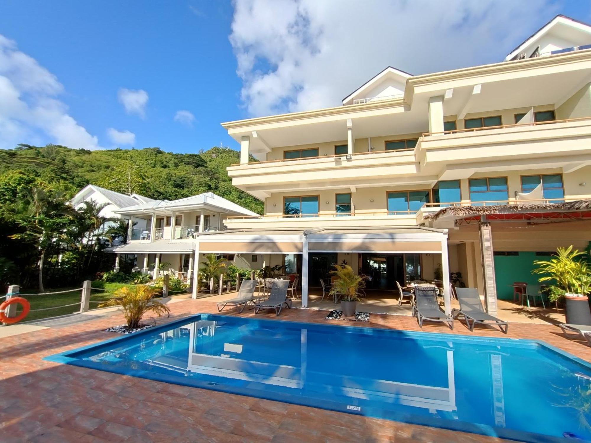 Crown Beach Hotel Seychelles Pointe Au Sel Exterior foto