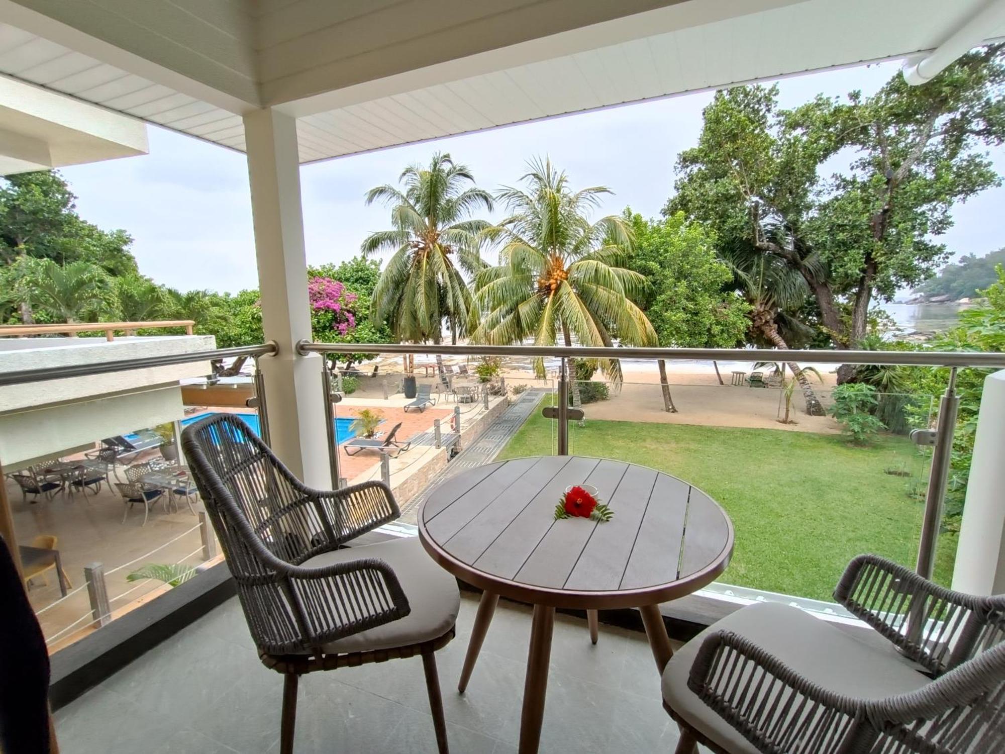 Crown Beach Hotel Seychelles Pointe Au Sel Exterior foto